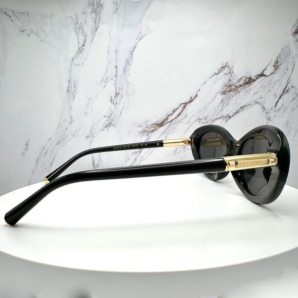New Dolce & Gabbana Sunglasses Black Oval Cat Eye Gold Metal Logo 54-18